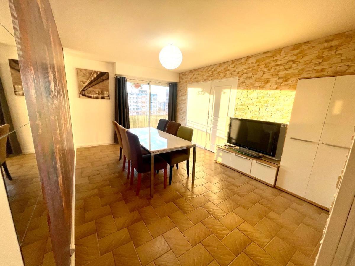 Chambre Privee En Colocation Dans Un Appartement Au Centre De Rillieux La Pape Eksteriør bilde